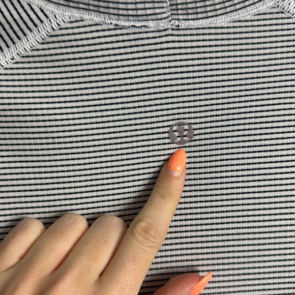 Lululemon Swiftly Tech Long Sleeve 2.0 Tempo Stripe White Black Size 6 - Picture 6 of 9